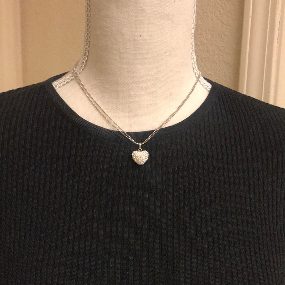Beautiful rhinestone heart necklace